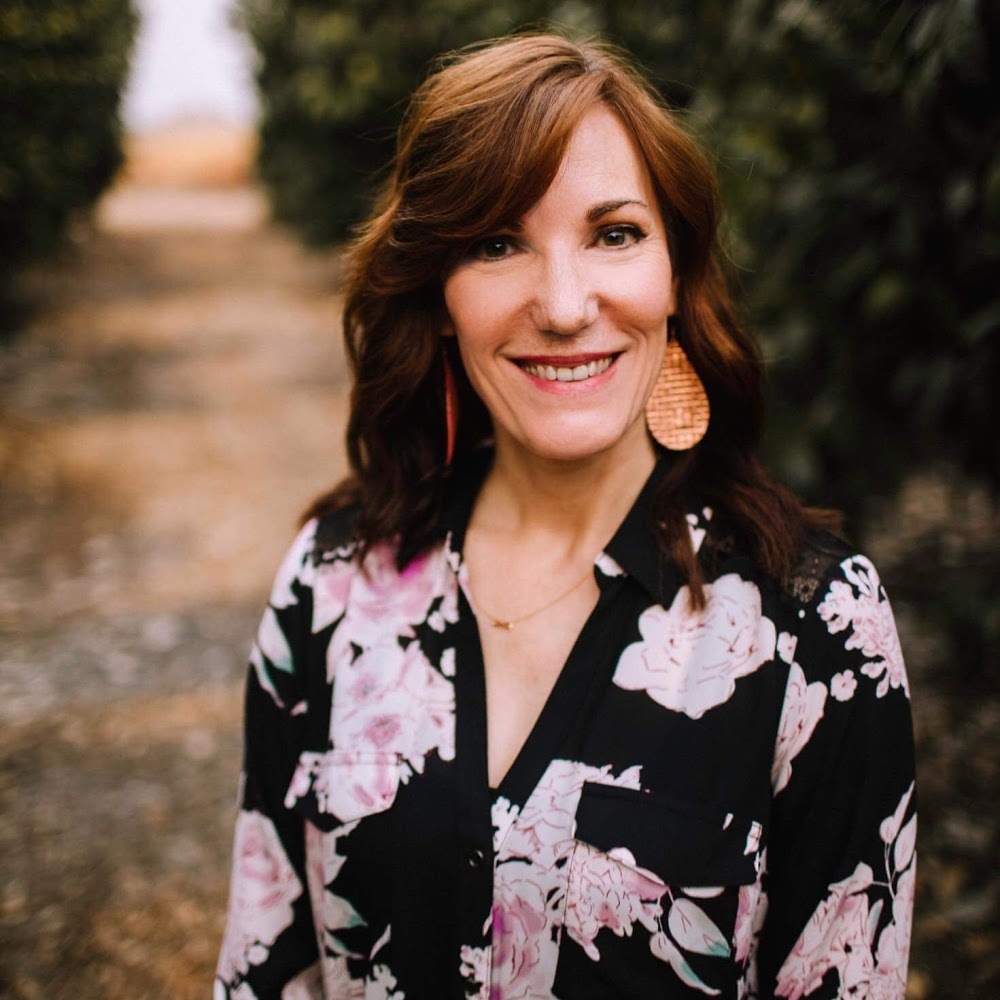 Meet your Posher, Debbie